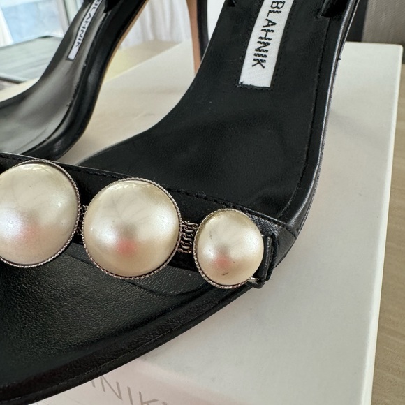 Manolo Blahnik Minchisli Faux Pearl-Embellished Leather Slingback Sandals EU 36 - Picture 6 of 9